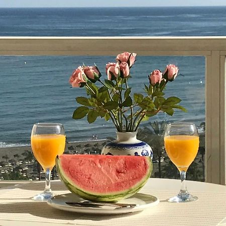 Cozy Apartment With First Line Seaview In Perfect Location, Near The Marina بينالماذينا المظهر الخارجي الصورة