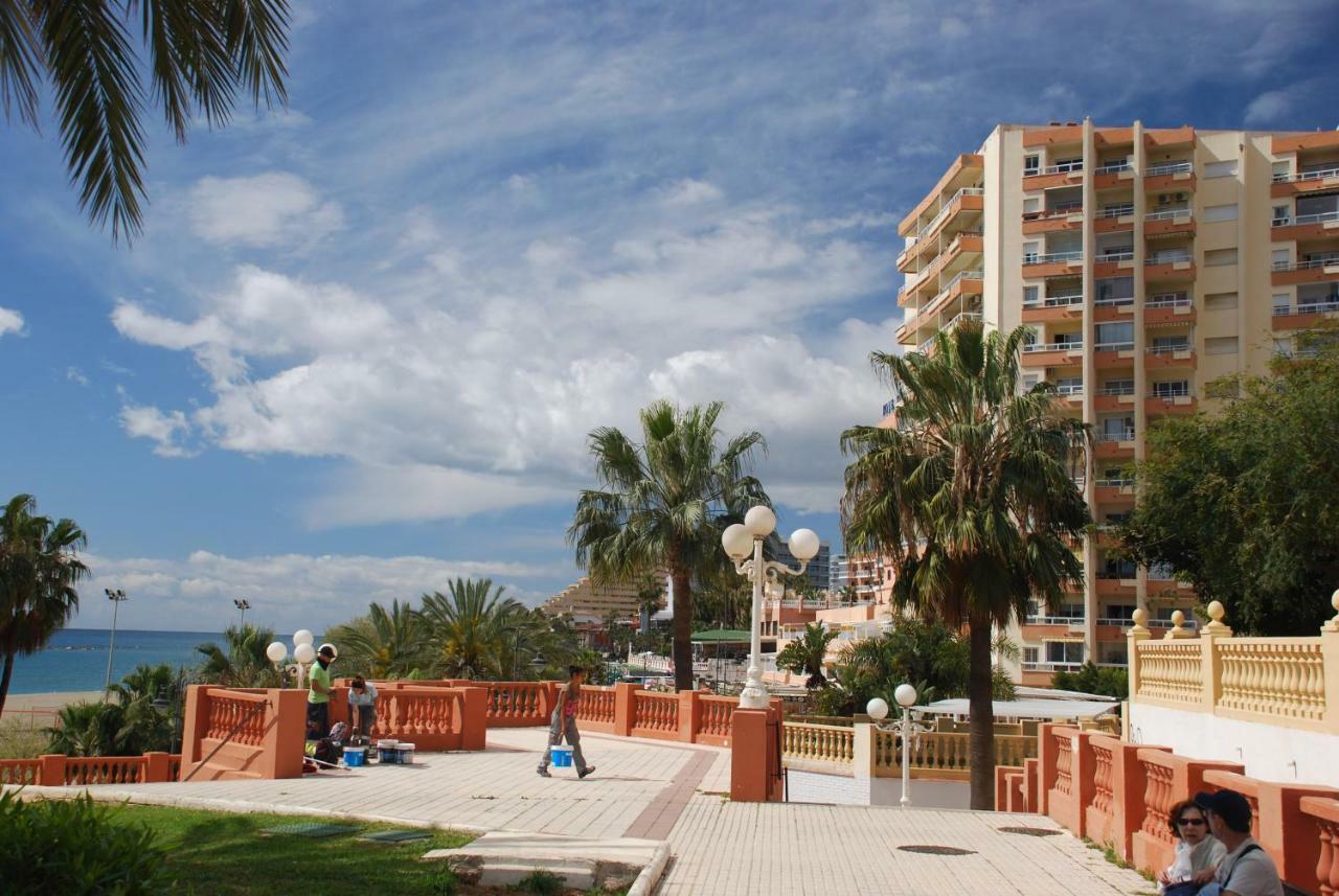 Cozy Apartment With First Line Seaview In Perfect Location, Near The Marina بينالماذينا المظهر الخارجي الصورة