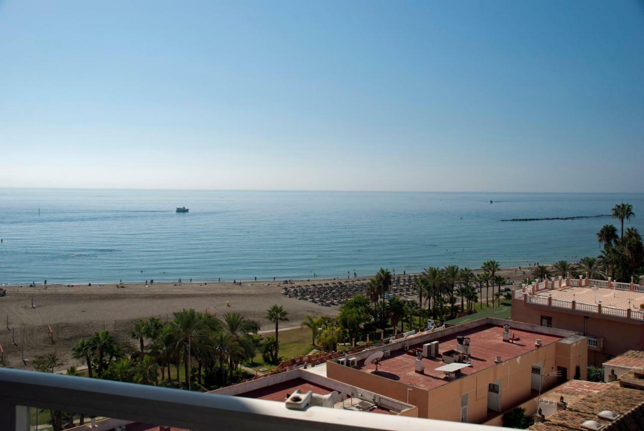 Cozy Apartment With First Line Seaview In Perfect Location, Near The Marina بينالماذينا المظهر الخارجي الصورة